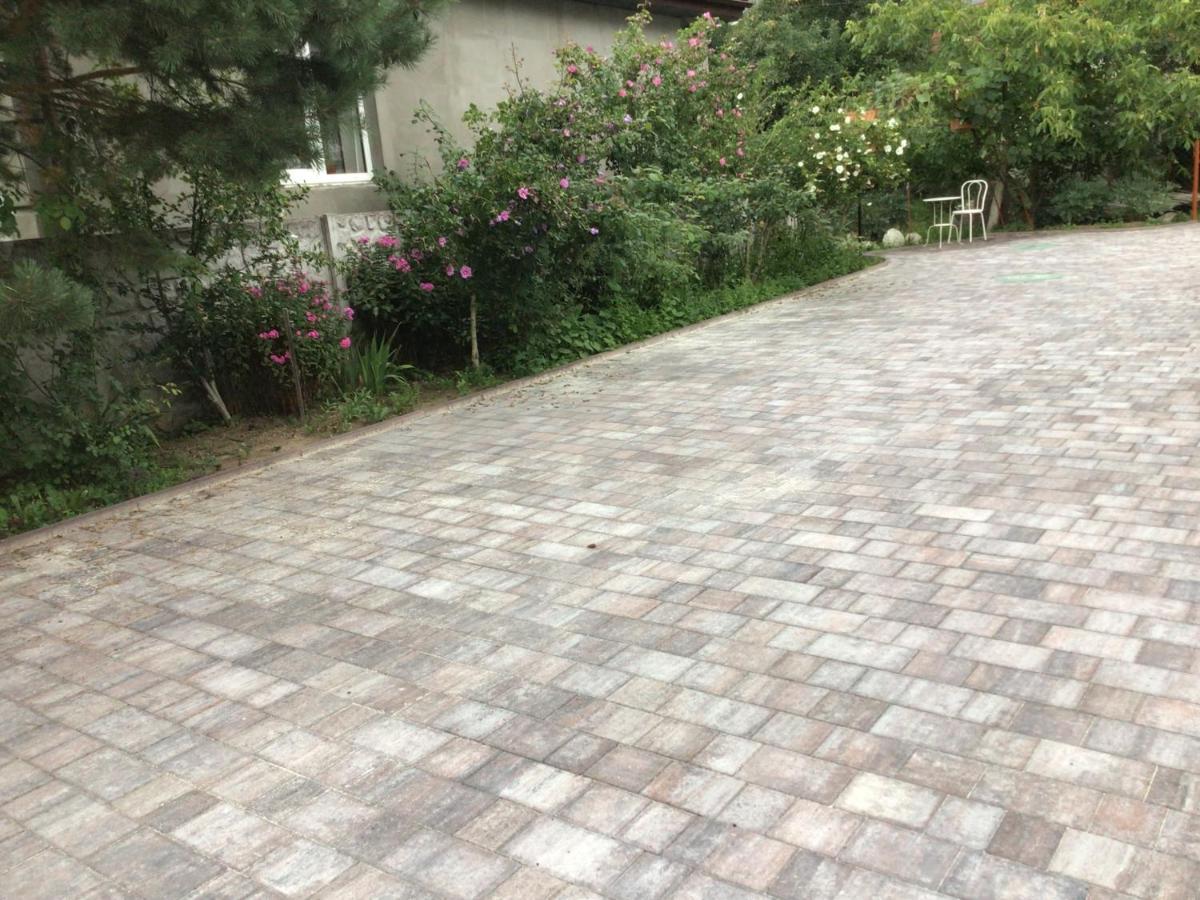 Рукавичка Yaremche Ngoại thất bức ảnh